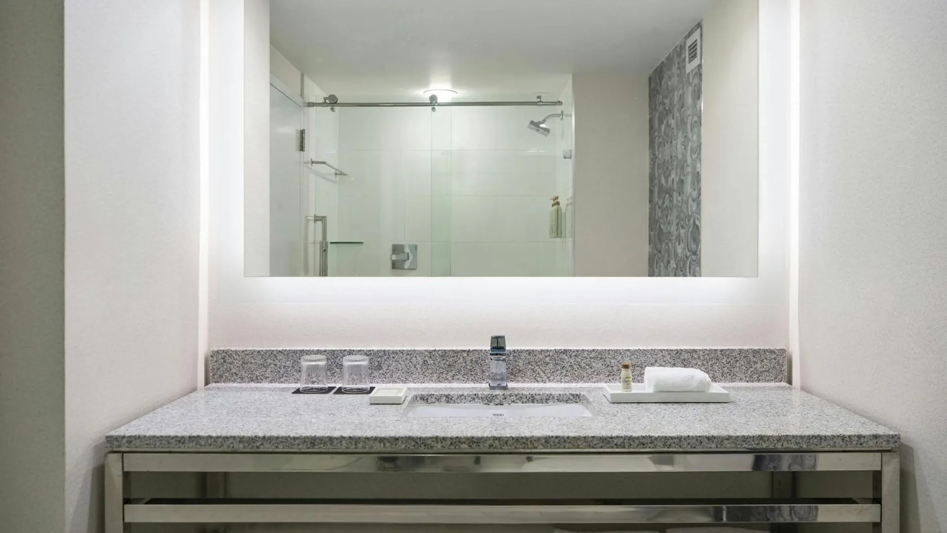 ***  Renaissance Meadowlands Hotel Rutherford United States